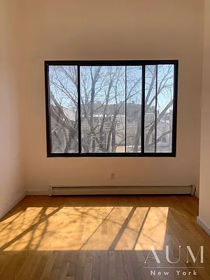 Rented by Zone Corp | media 9