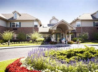 5859 W Maple Rd APT 120, West Bloomfield, MI 48322