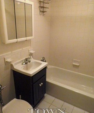 2nd image of 312-320 W 23rd St #1N