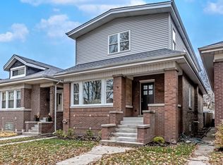4952 N Tripp Ave, Chicago, IL 60630
