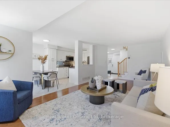 32 Laughland Ln, Guelph, ON N1L 0C9