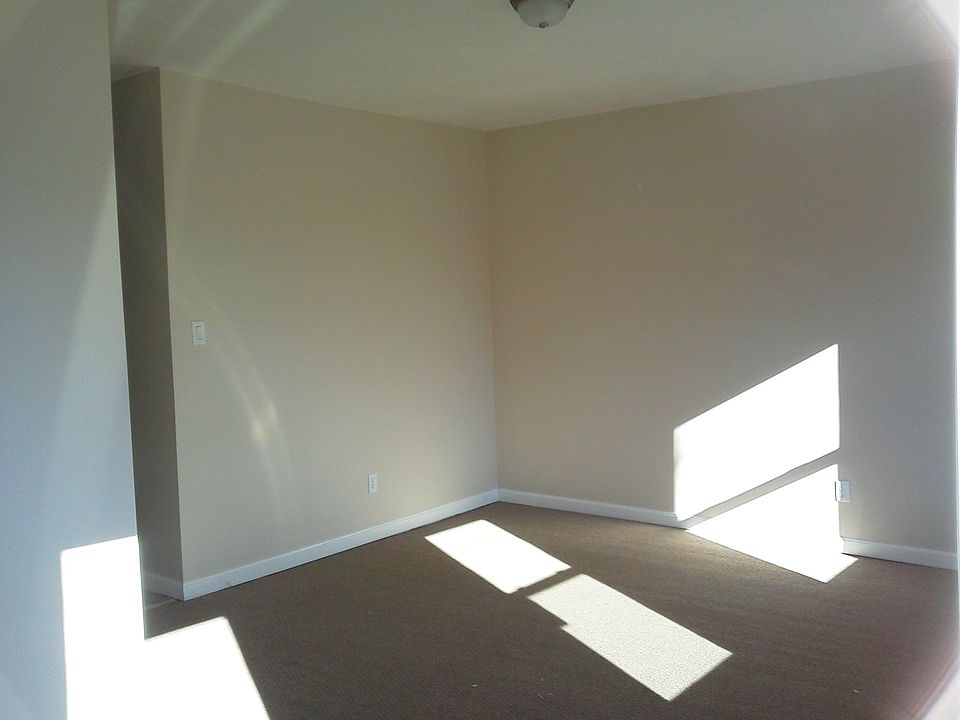 2nd image of 157 Prospect St