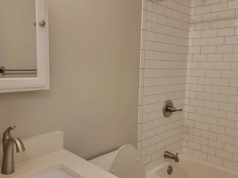 44 Pine Grove Ave — Photo 7