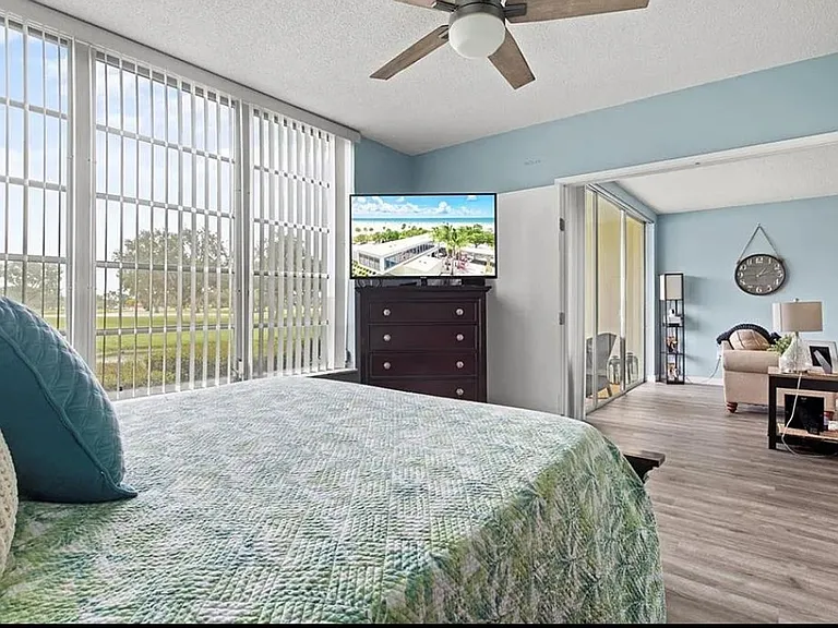 7461 W Country Club Dr N #108 — Photo 16