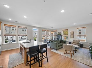 4 Sadie Cir #4205, Union Twp., NJ 07083