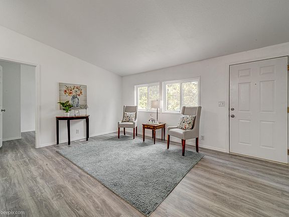 5th image of 4041 Pine Meadows Dr