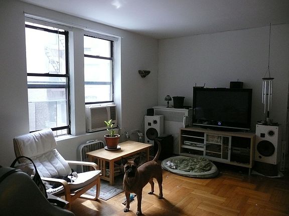 3rd image of 870 W 181st St APT 26