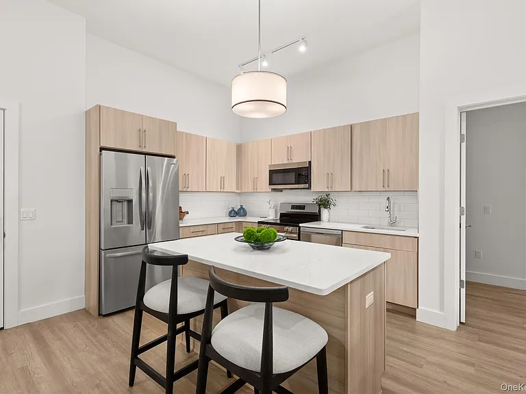 4180 Sunrise Hwy — Photo 11