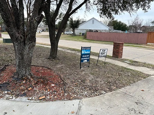 4 bed, 2.5 bath, 2906 sqft, $3,200 — Photo 2
