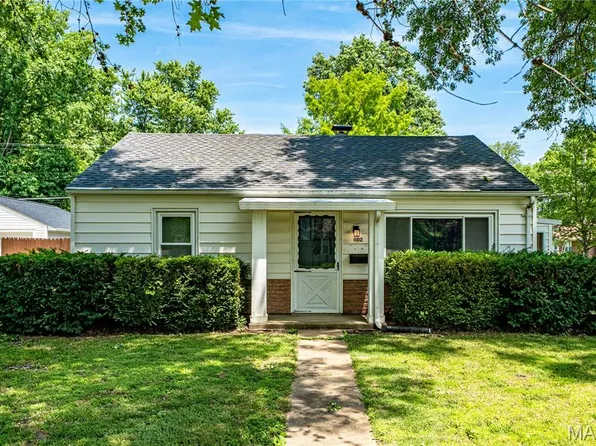 402 Joy Dr, O'Fallon, IL 62269