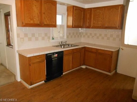 4th image of 3953 Jo Ann Dr