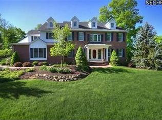 2380 Country Brook Dr, Hinckley, OH 44233