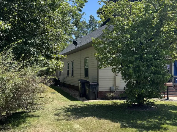 101 S 12th St, Erwin, NC 28339