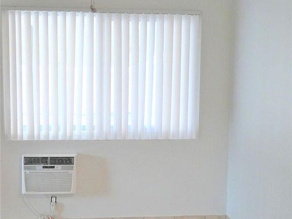 5th image of 16208 Eucalyptus Ave APT 1