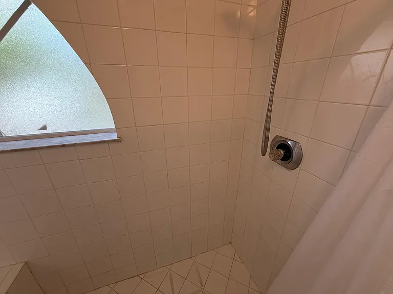 3780 Amalfi Dr — Photo 49