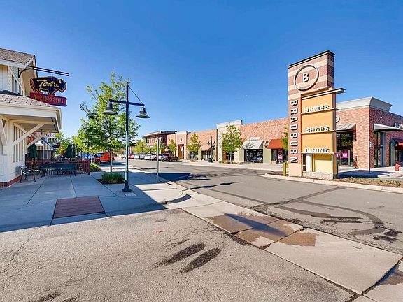 Neighborhood shops and restaurants