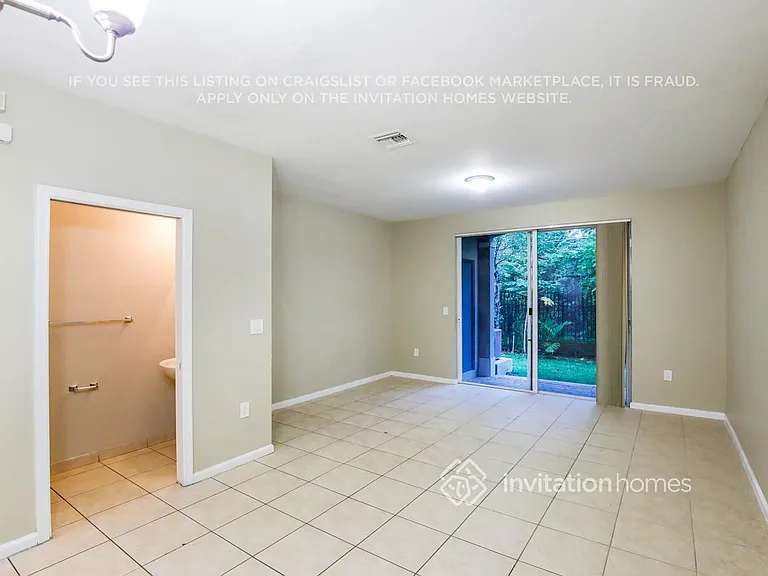 8214 SW 29th St #104 — Photo 7