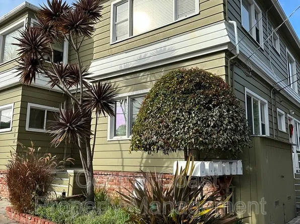 184 Pacific Ave APT A, Pacific Grove, CA 93950