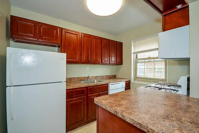 215-12A 69th Ave #111 — Photo 3