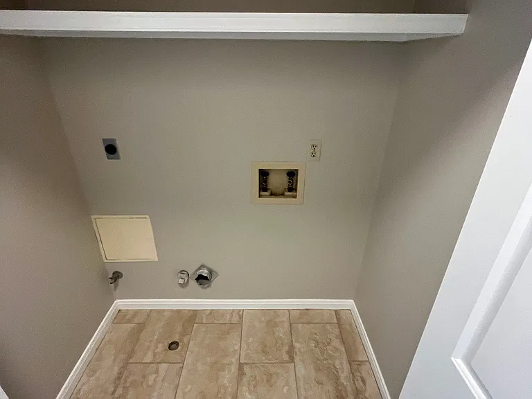 6303 Santee — Photo 24