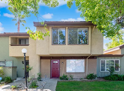 2386 Lava Dr Photo 1