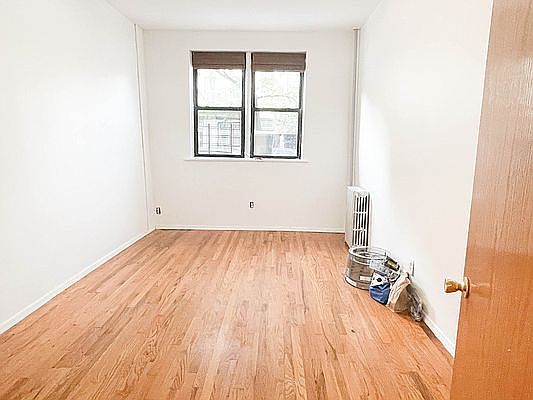 1st image of 186 Greenpoint Ave #1R