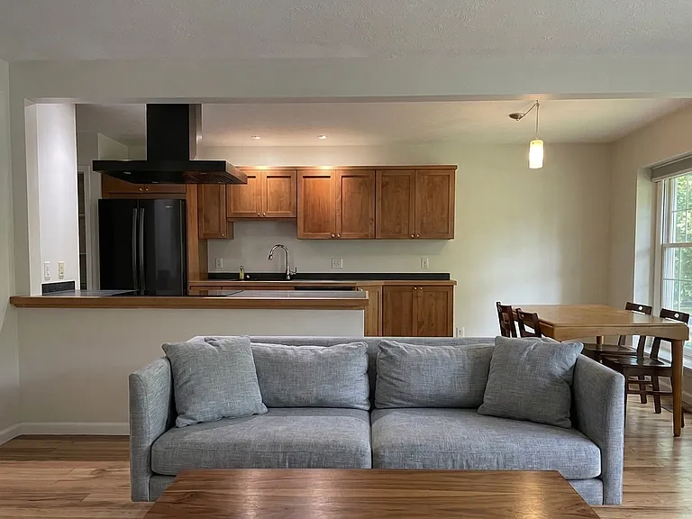 56 Wood Creek Dr — Photo 11