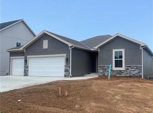 25002 W 148th Ter, Olathe, KS 66061