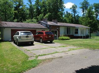 320 Hagan St, Adena, OH 43901