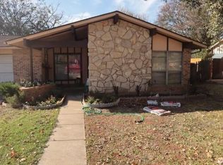 703 Lamar Dr, Euless, TX 76039