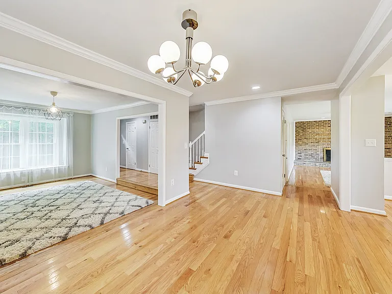 9802 Campbell Dr — Photo 10