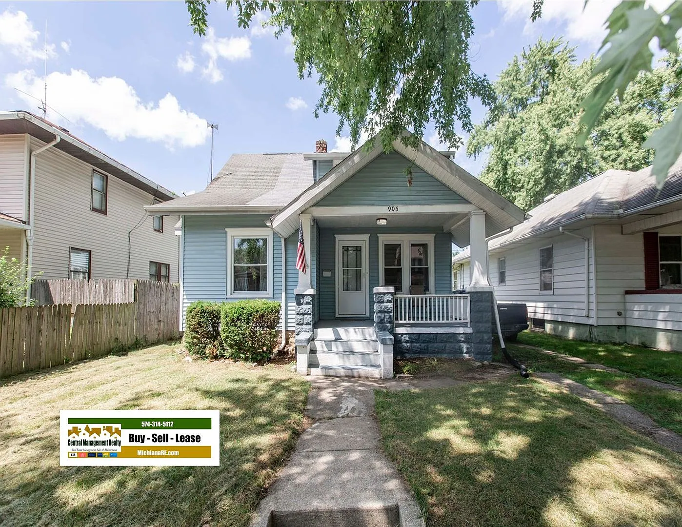 905 Altgeld St photo 1