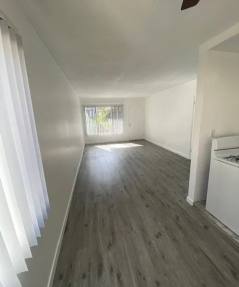4008 Stevely Ave. — Photo 13