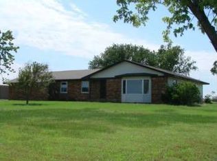 1037 N Caldwell Rd, Conway Springs, KS 67031