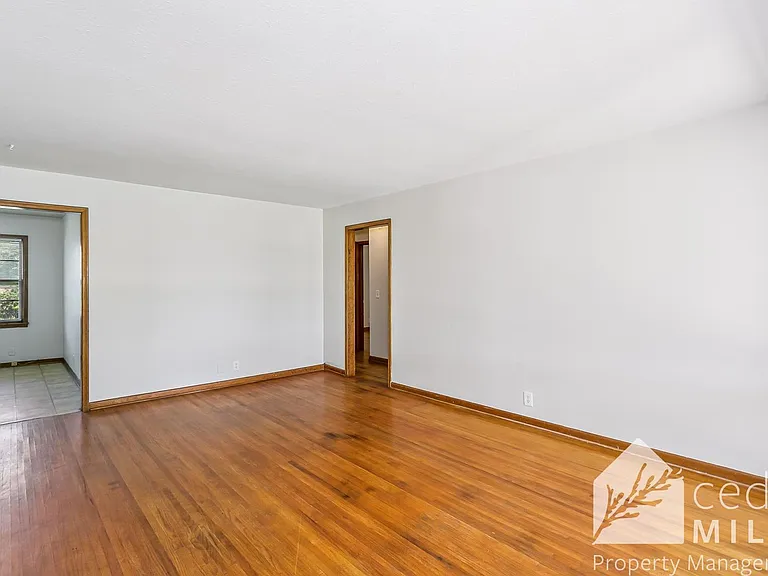 8002 E Gilbert St — Photo 4