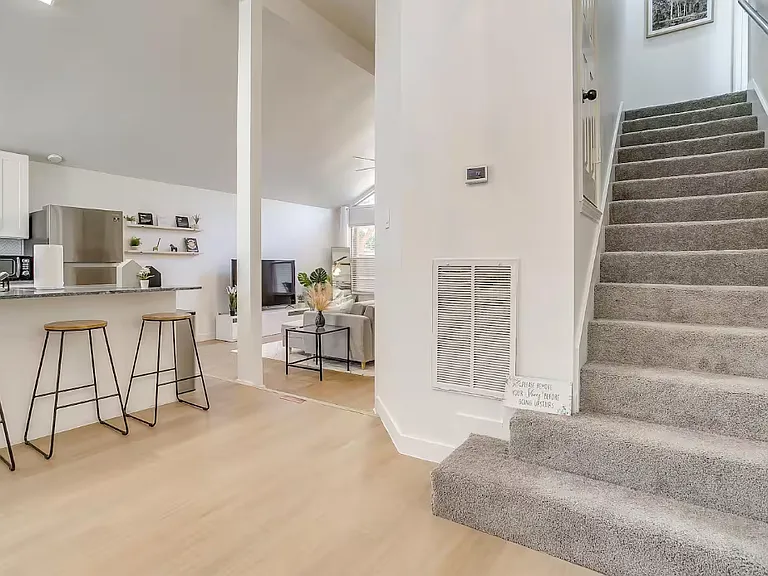 7851 Maiden Ln — Photo 26