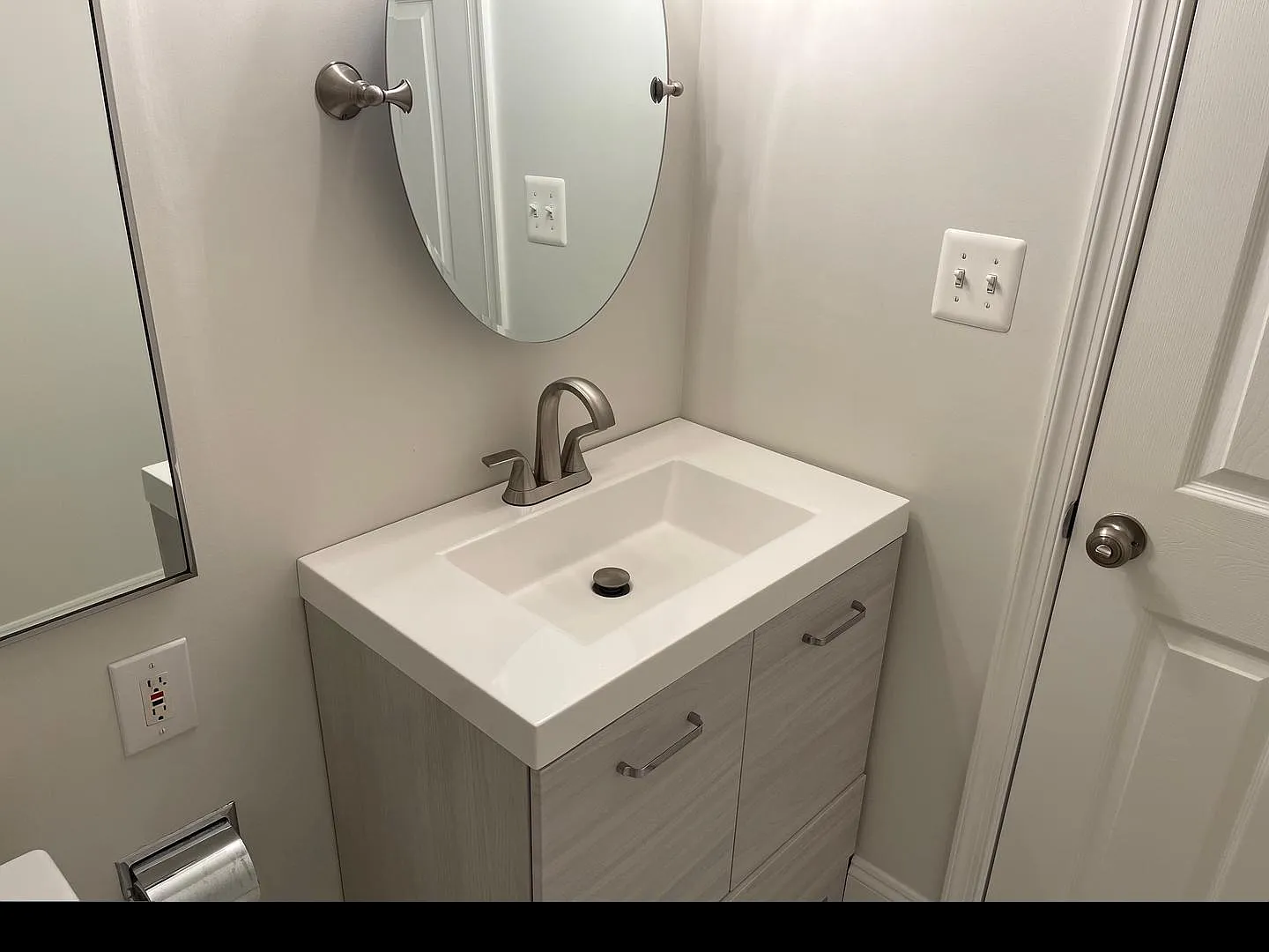Studio, 560 sqft, $1,725 — Photo 4