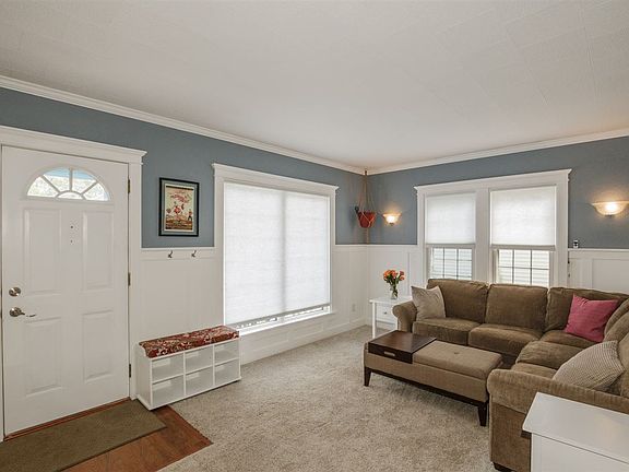 2nd image of 107 Lawndale Ave