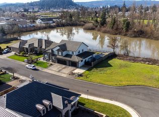 395 Ironwood Loop, Creswell, OR 97426