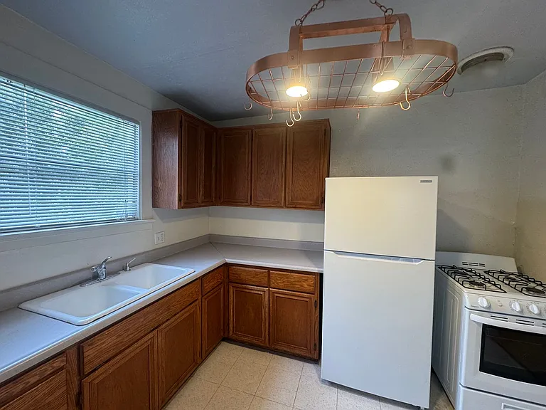 5913 Vallejo St — Photo 27