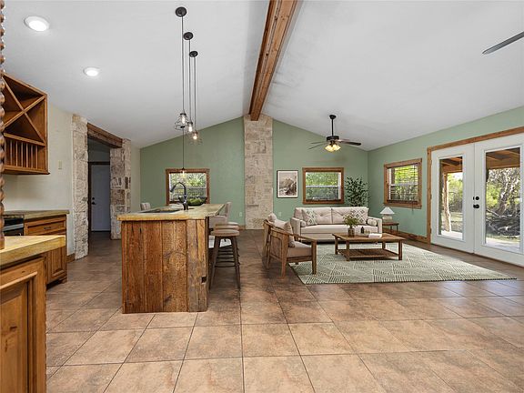 5th image of 340 Rio Oak