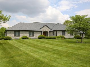 8910 Diley Rd, Canal Winchester, OH 43110