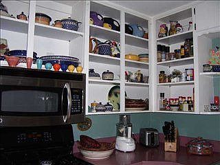 4th image of 2308 Louise Ln