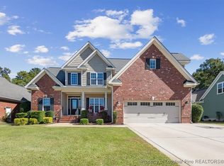 1505 Vergeland Dr, Hope Mills, NC 28348