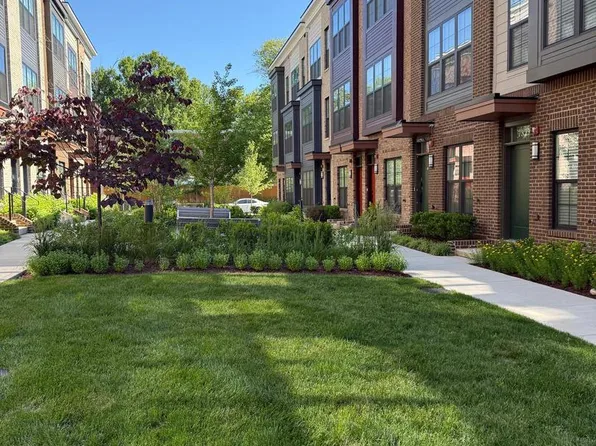 7323 Blade Dr, Falls Church, VA 22042
