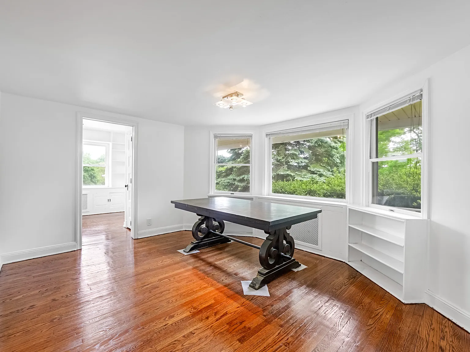 5 bed, $5,400 — Photo 4