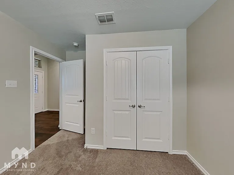 529 Paloma St — Photo 9