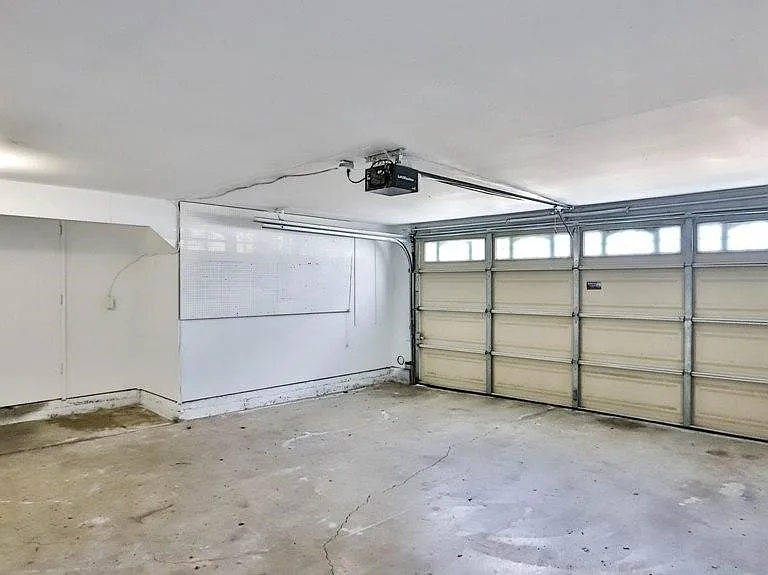 9390 Heather Ave — Photo 18