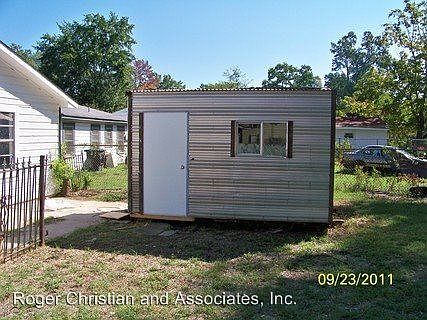 3rd image of 641 W 66th St