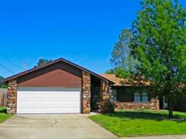 227 S 183rd Ave E, Tulsa, OK 74108